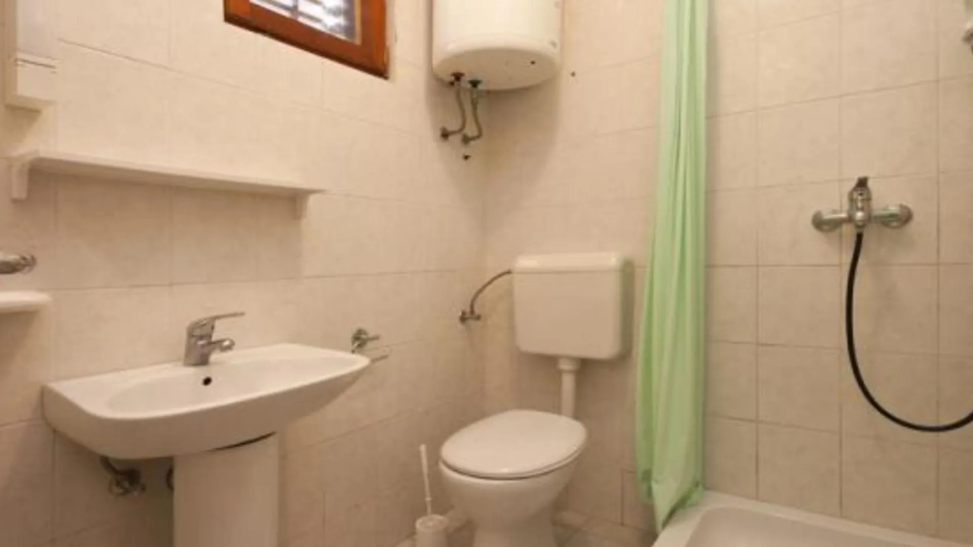 Guest House Burela Nin