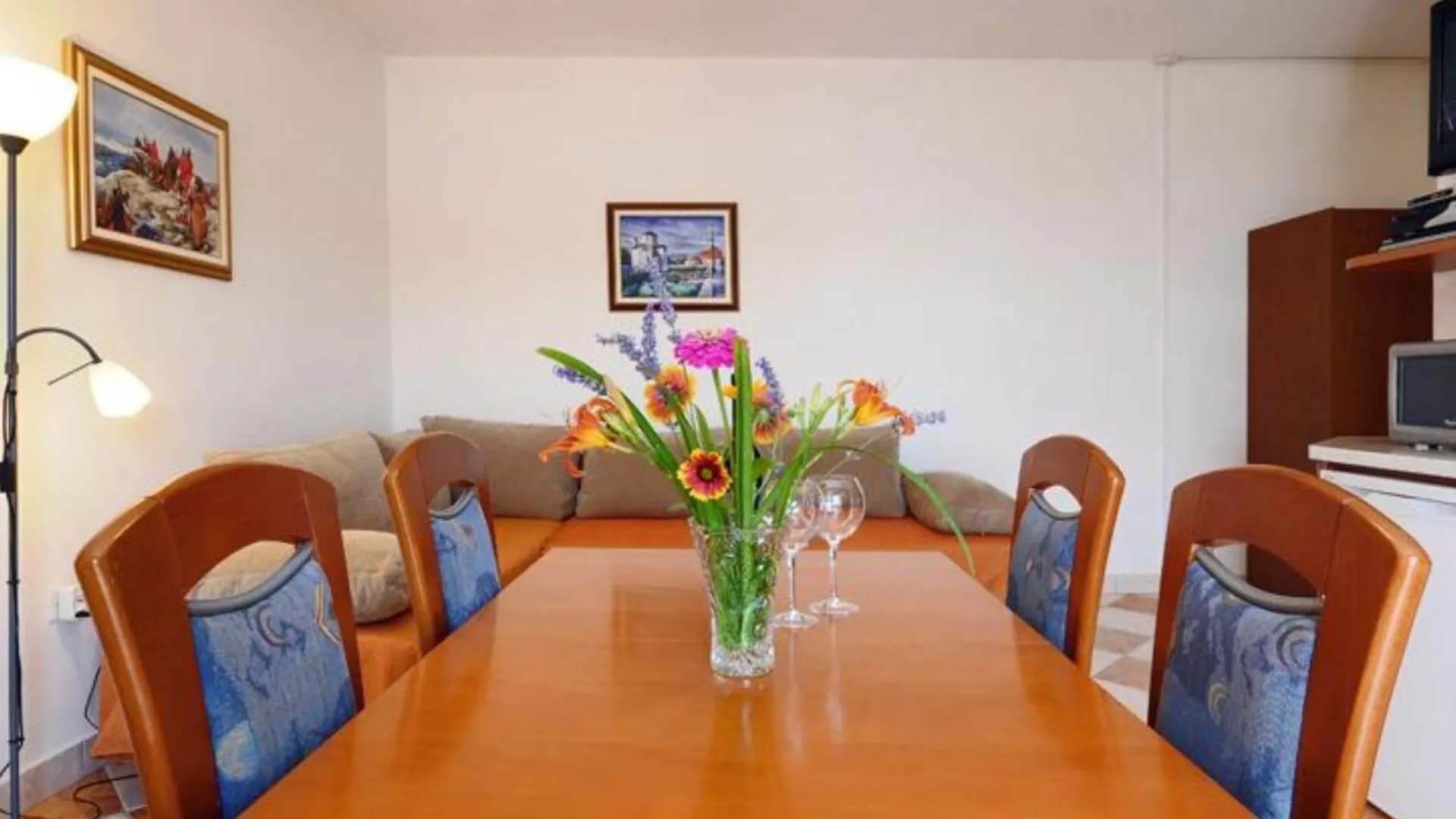 Guest House Burela Nin